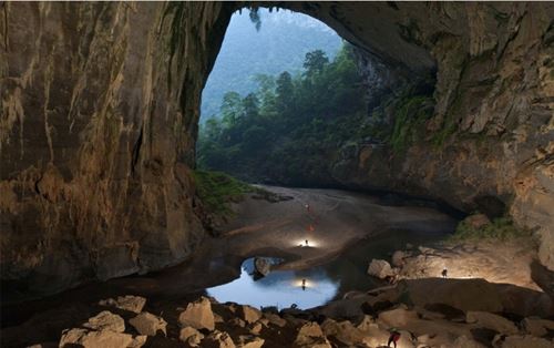 Musanze Caves – Underground Wonders